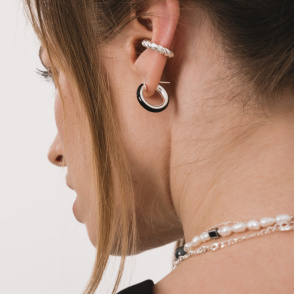 BLACK HOOPS S 18 MM Kolczyki koła srebrne z emalią