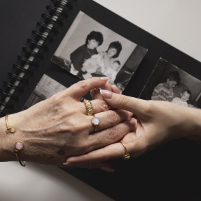 DZIŚ JUTRO ZAWSZE Bransoletka z kamieniem do wyboru pozłacana