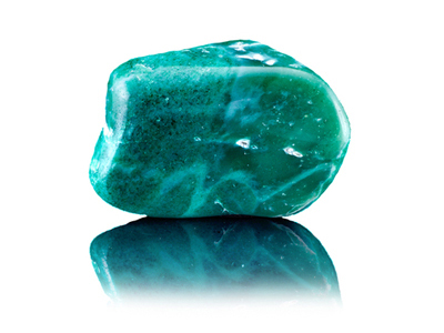 Jadeit naturalny minerał do wyrobu biżuterii
