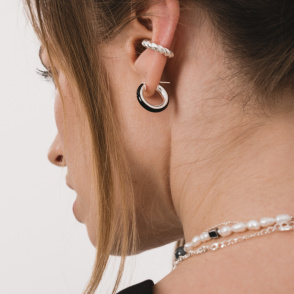 BLACK HOOPS S 18 MM Kolczyki koła srebrne z emalią